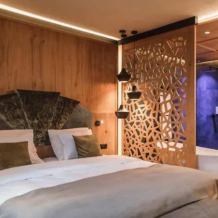 Otel Majestic - Unique Brunico